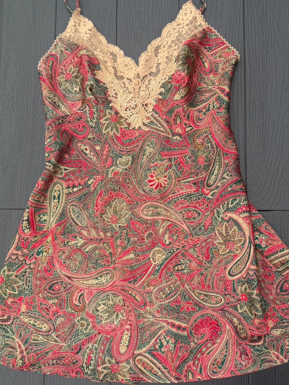 Vintage Victoria’s Secret Paisley y2k VS Lace Trim Cami Slip Dress